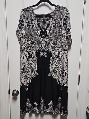 INC International Concepts Black and White Paisley Midi Dress